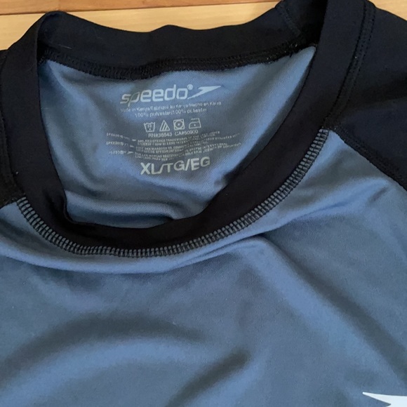 Last day 💔 
Speedo top - Picture 3 of 5